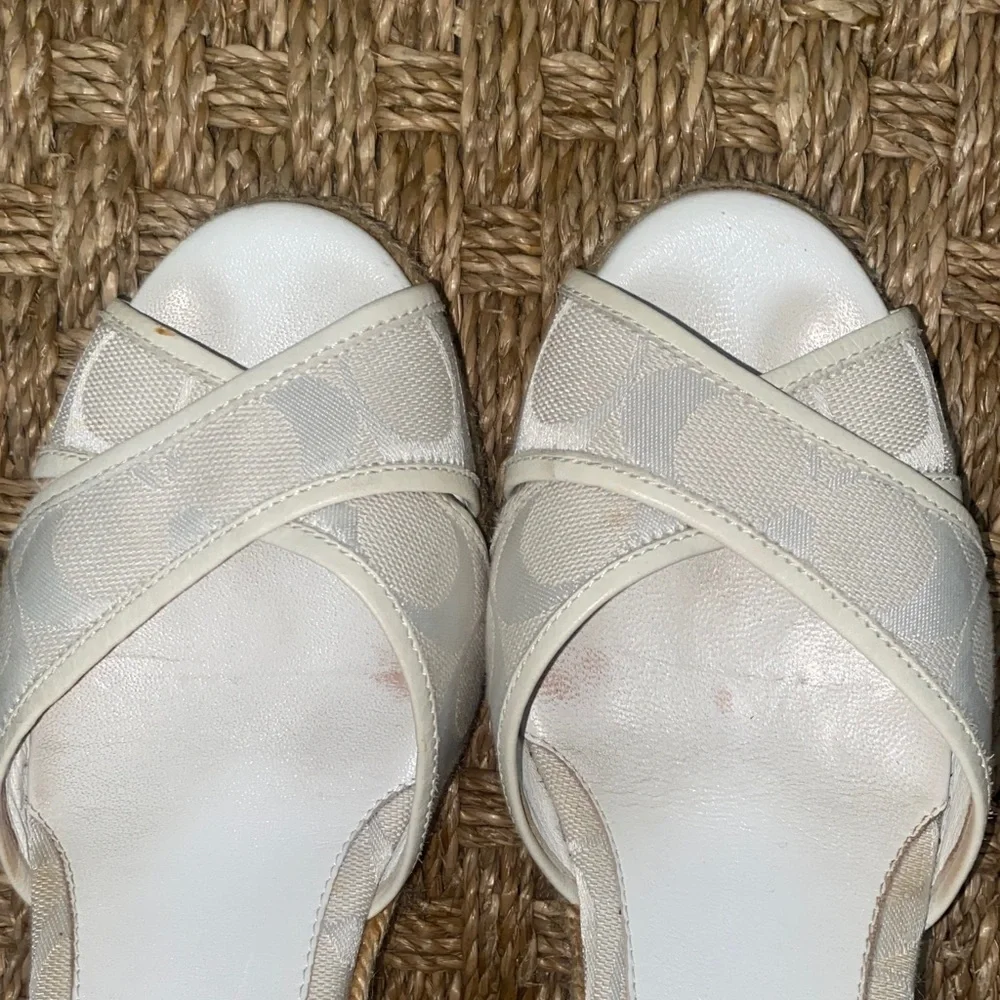 Coach Women's Cream White Wedge Espadrille Sandals Sz 8 - Picture 9 of 14
